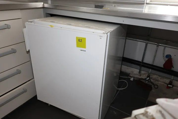 1 x Kühlschrank